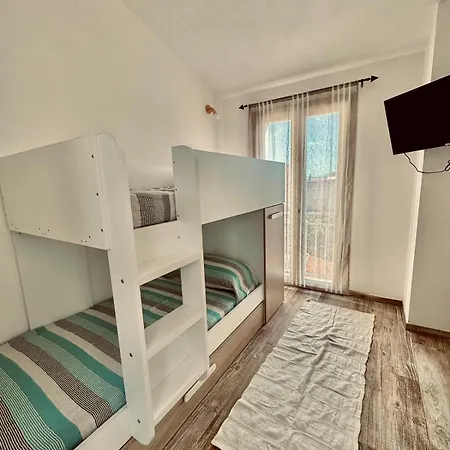 Luchia Bed & Breakfast *